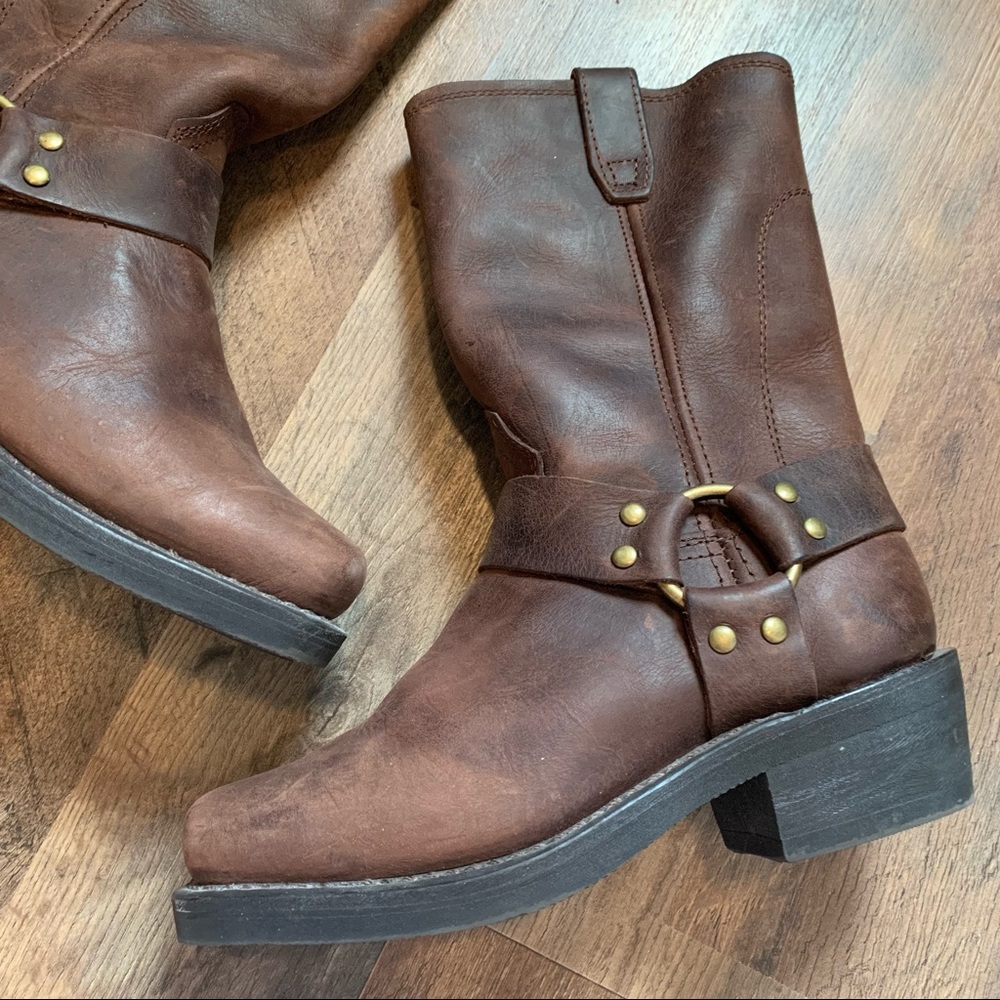 Dingo Women’s Molly Leather Harness Boot Gem